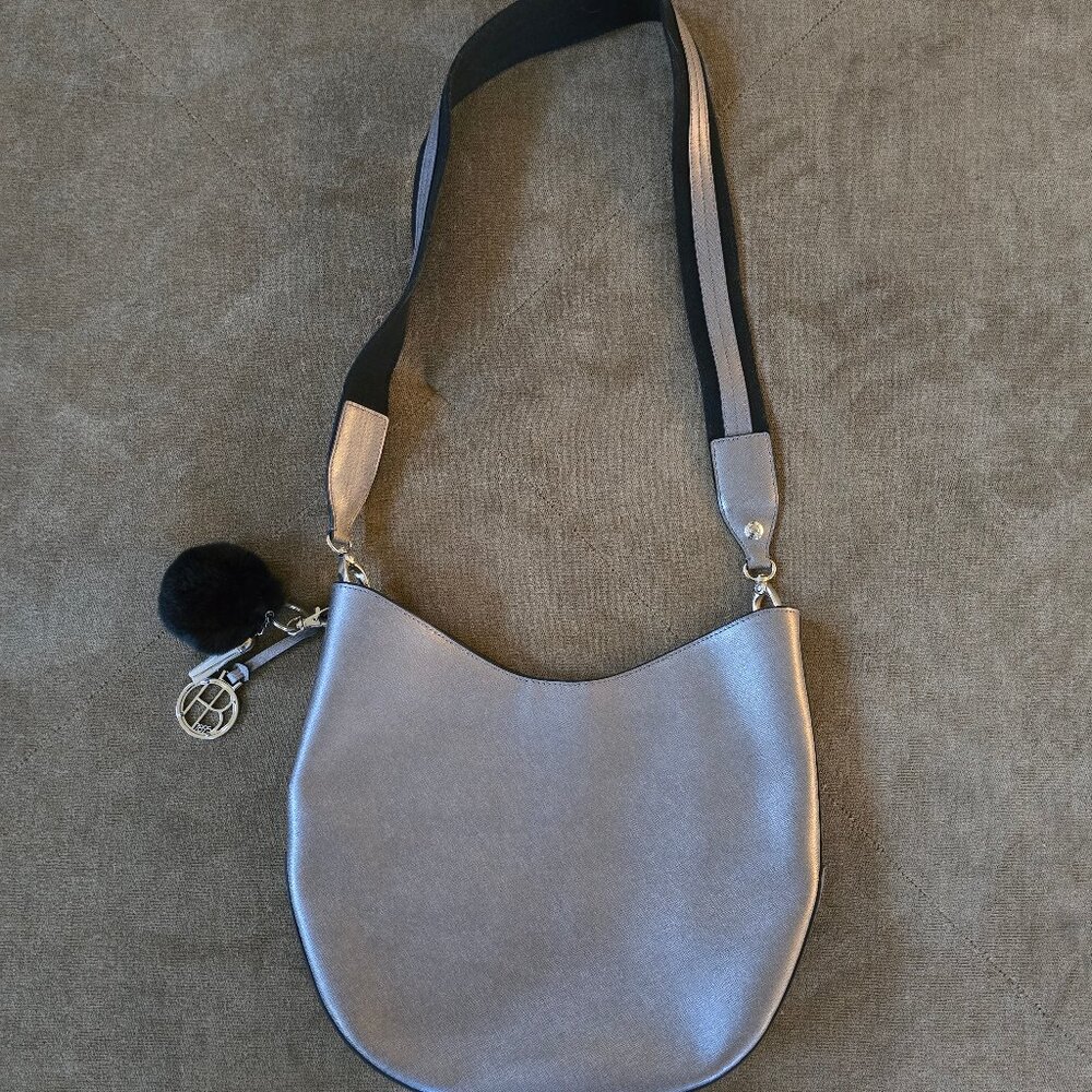 Henri Bendel Silver Handbag w/ dust cover - Perfect Condition